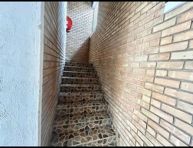 1,400M² BUSINESS CENTRE FOR SALE IN ANNADALE